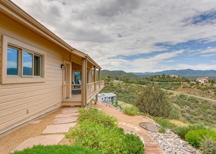 Gem: Hot Tub & Mtn Views, 7 Mi To Dtwn *