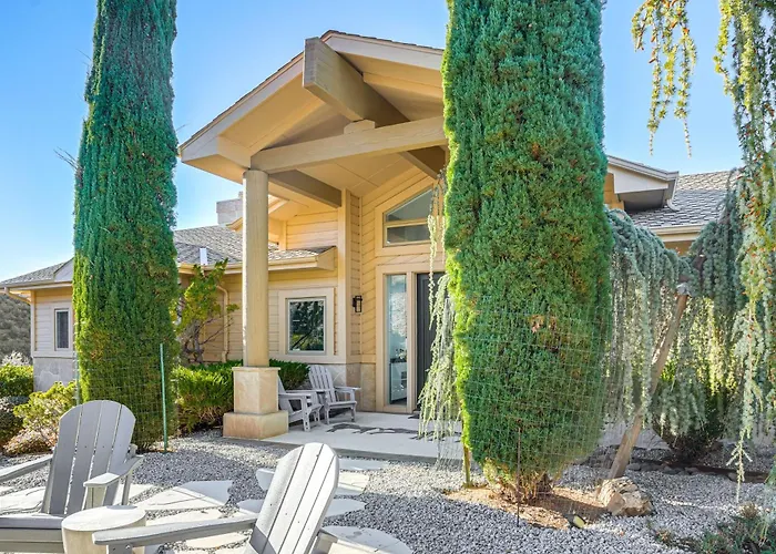 Holiday home Gem: Hot Tub & Mtn Views, 7 Mi To Dtwn