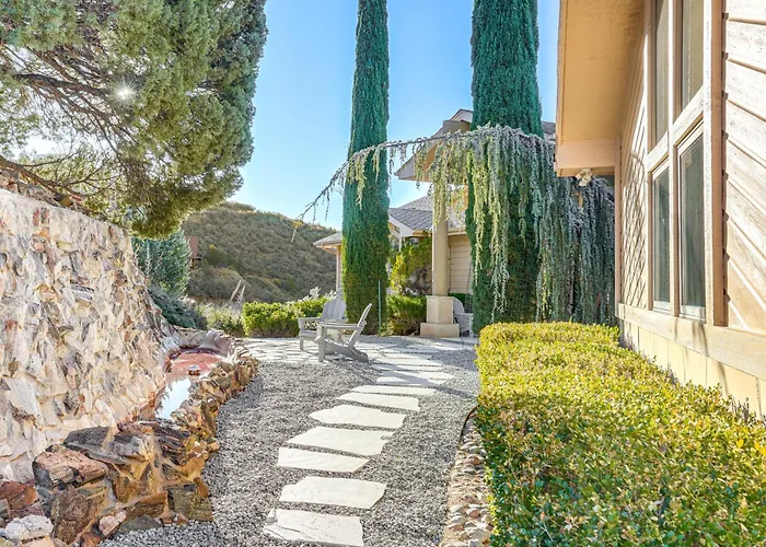Gem: Hot Tub & Mtn Views, 7 Mi To Dtwn *